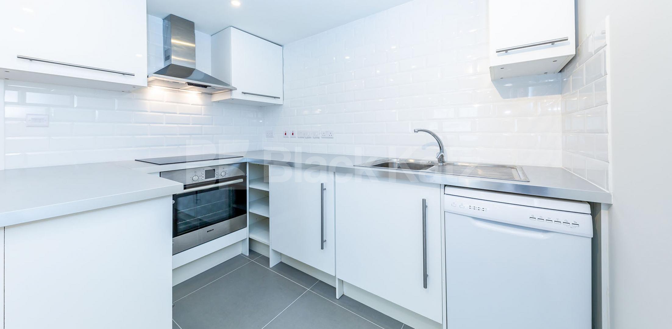 Modern furnished two bed mins to Regents Park and Camden Tube  Parkway, Regents Park